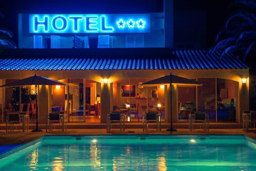 Hotel Cesario Calvi  Exterior foto